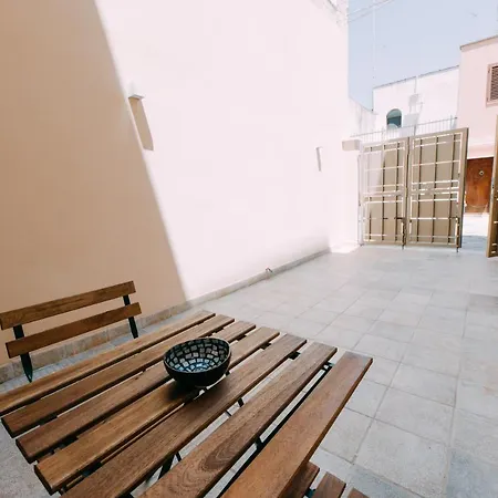 Bed Casa Via Gallipoli - Corte Bari Holiday home